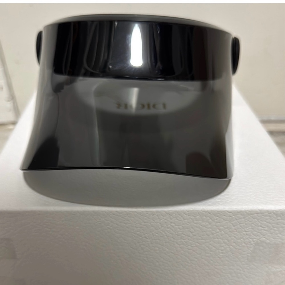 DiorPacific V1U Perspex and rubber visor